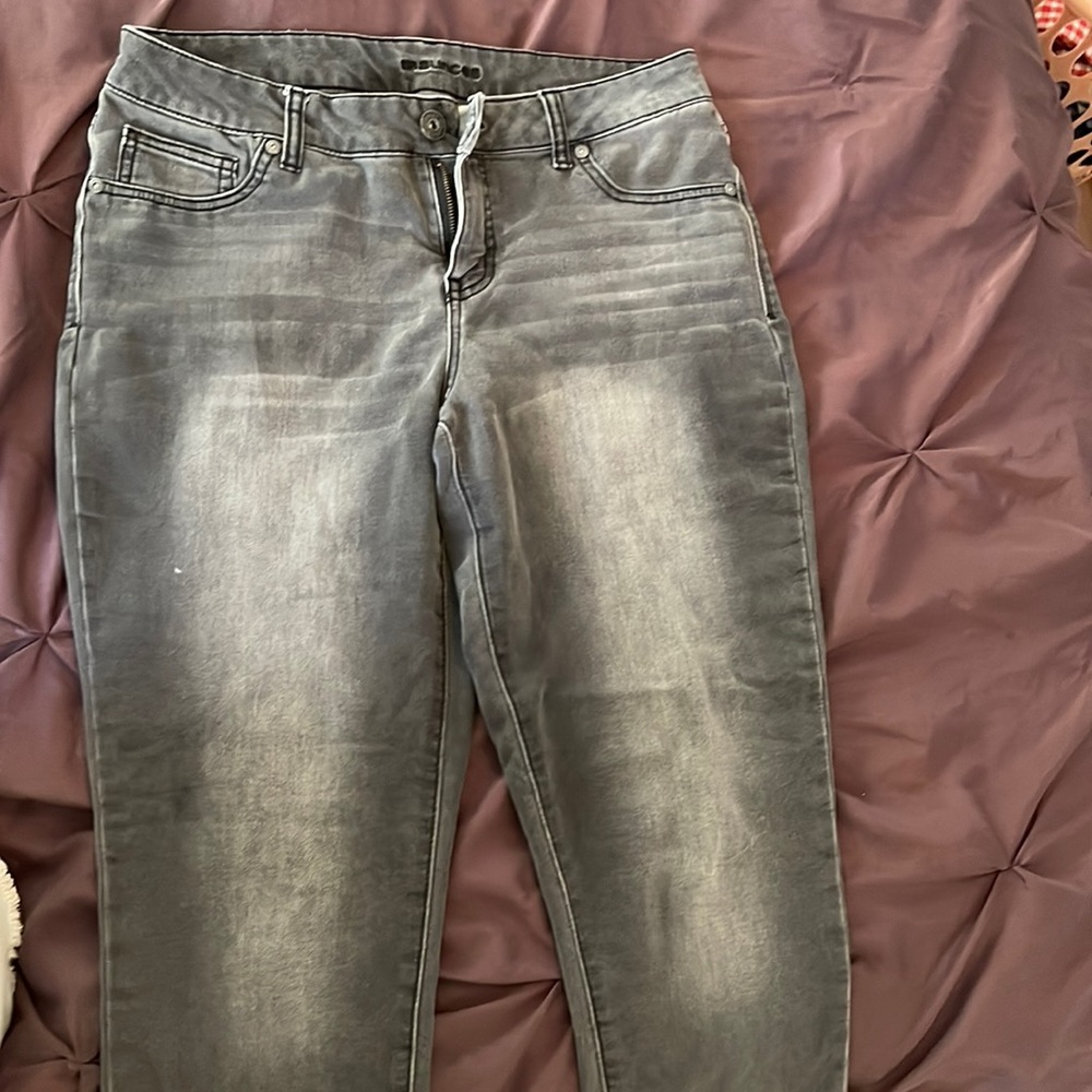 Maurice’s gray jeans